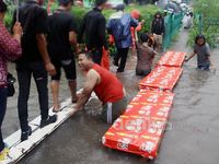 Jasa Jembatan Menyeberangi Banjir