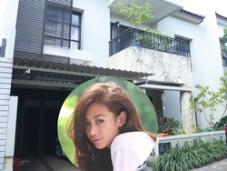 Rumah Ratu Felisha Minim Perabot