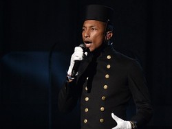 Pharrell Williams Sajikan Happy Versi Baru di Panggung Grammy 2015
