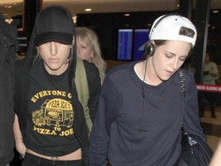 Kristen Stewart Kembali Dikabarkan Lesbian