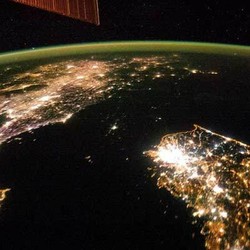 Disorot Sebagai Negara Gelap Gulita, Korut Serang Balik AS