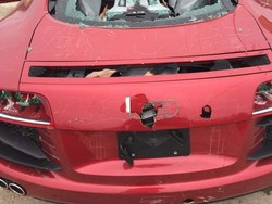 Murka Diselingkuhi, Seorang Istri Hancurkan Audi R8 Suami