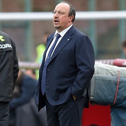 Meski Puas, Benitez Masih Risaukan Lini Belakang Napoli