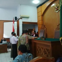 Pengacara BG Ajukan Setumpuk Bukti Dokumen di Persidangan Praperadilan