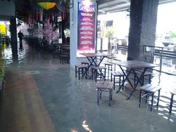 Ini Penampakan Banjir di Sekitar Mal Kelapa Gading 1
