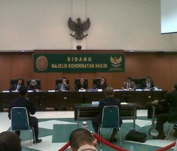 Diduga Korupsi, Hakim Khusus Perkara Korupsi Terancam Dipecat