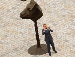 Patung Zodiak Mini Karya Ai WeiWei Dilelang Rp 37,9 M