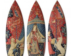 Surfboard Ini Dilukis Gaya Eropa Abad ke-15