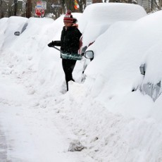 Badai Salju Landa Timur Laut AS, Lebih dari 1.000 Penerbangan Batal