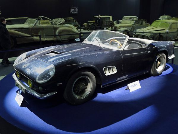 Ferrari Karatan Senilai Rp 200 Miliar