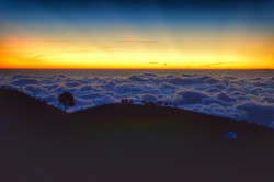 Samudera Awan Keemasan