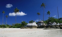 Cantiknya Belitung, Bikin Tidak Mau Pulang!