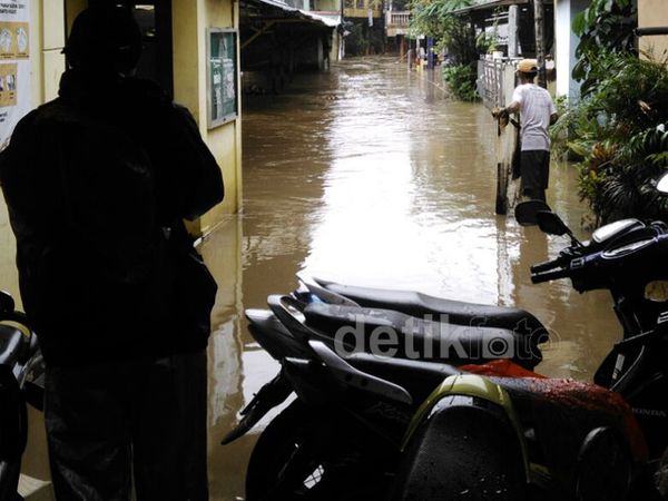 Banjir Rendam Cipinang Bali