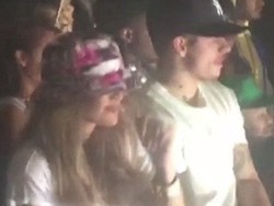 JLo Lagi-lagi Kepergok Jalan Bareng Casper Smart