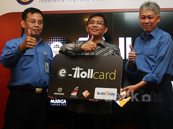 Mandiri Luncurkan Layanan Isi Ulang e-Toll