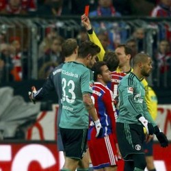 Hukuman Jerome Boateng Dikurangi, Absen di Dua Laga