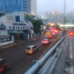 Setelah Ditutup 2 Hari, Jalan S Parman Kembali Bisa Dilintasi