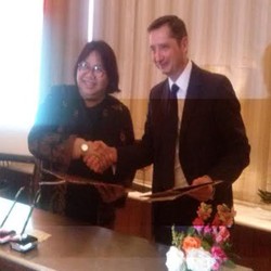 Gandeng Prancis, Pertamina Rambah Bisnis Listrik Tenaga Angin dan Matahari