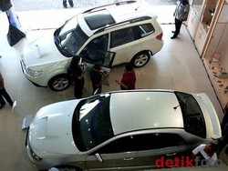 Suku Bunga Tinggi dan Ekonomi Melambat, Bikin Stagnan Industri Otomotif