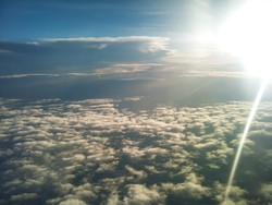 langit di atas pulau lombok