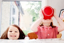 Kalau Si Kecil Malas Sarapan, Siasati Dengan Cara Ini Agar Sarapan Lebih Memikat