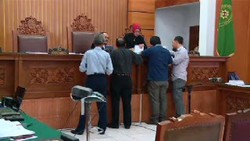 Pengacara BG Hadirkan Romli Atmasasmita