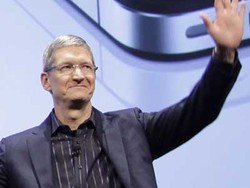 Tim Cook Bangga Apple Dihargai Rp 9.000 Triliun