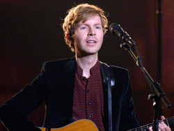 Beck, Rocker Gaek yang (Kembali) Kejutkan Dunia