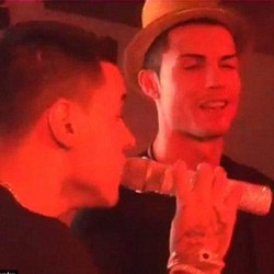 Pembelaan Pesta CR7: Ronaldo Terlihat Sedih dan Itu Cuma Pesta Keluarga