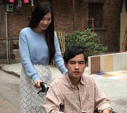 Baru Kenal 3 Hari, Wanita Cantik Stop Kuliah Demi Nikahi Pria Disabilitas