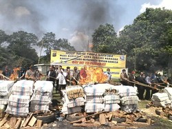 Kapolda Sumut Musnahkan Narkoba dan Mesin Judi Senilai Rp 29 Miliar