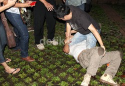 Duel di Depan Istora Senayan karena Twitwar, Ini Klarifikasi @redinparis