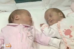 Kontraksi Tiba-tiba Berhenti, Kembar Ini Lahir di Tahun yang Berbeda