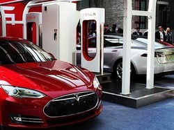 Mobil Listrik Tesla Meluncur Besok