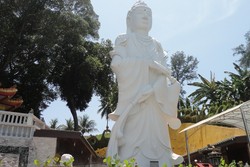 Ada Patung Raksasa yang Raih Rekor MURI di Batam