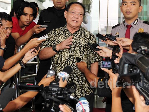 Mantan Panglima Endriartono Temui Pimpinan KPK Mantan Panglima Endriartono Temui Pimpinan KPK