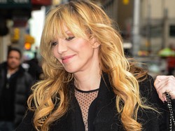 Ajaran Budha Bantu Courtney Love Terbebas dari Narkoba