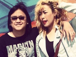 Siapa Sih Suami Pinkan Mambo?