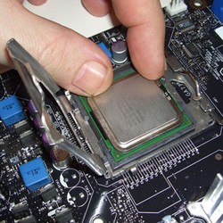 Intel Geber Prosesor Server 36 Core!
