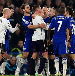Martinez Tak Puas dengan Kepemimpinan Wasit Saat Everton Dikalahkan Chelsea