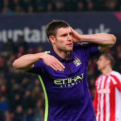 Fans ke Milner: Bertahanlah di City!