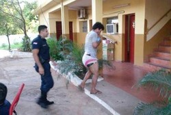 Dandan Ala Bayi dan Pura-pura Sakit Mental, Pria Ini Mencuri di Rumah Warga