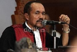 Sidang Praperadilan Seminggu Penuh, Begini Gaya Hakim Sarpin Saat Sidang