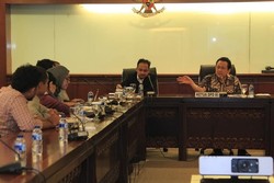 Ketua DPD: Presiden Jangan Ulur Waktu Selesaikan Konflik KPK-Polri