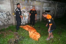 Pria Tanpa Identitas Tewas Tertabrak Kereta di Dekat Stasiun Buaran