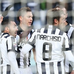 Lichtsteiner Ungkap Impian Nyonya Tua Menjuarai Liga Champions