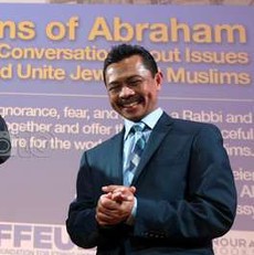 Media AS yang Hipokrit dan Bahaya Radikalisasi dalam Kasus Penembakan 3 Muslim