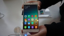 Ketika Xiaomi Mi Note Ditembak Peluru