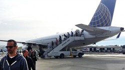 United Airlines Menjual Tiket Kelas Satu US$89