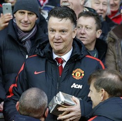 Van Gaal Tanggapi Kritik Scholes dengan Santai